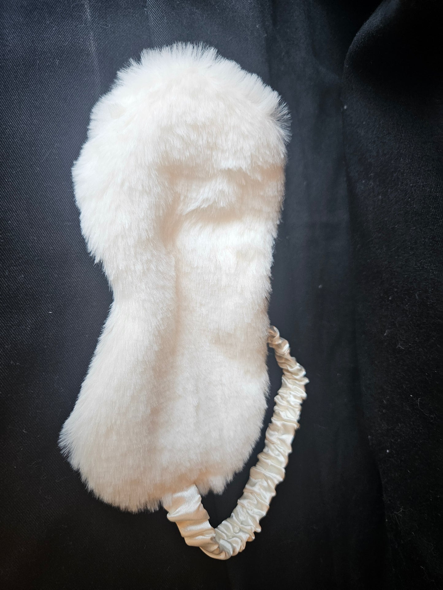 Plush sleeping masks 
