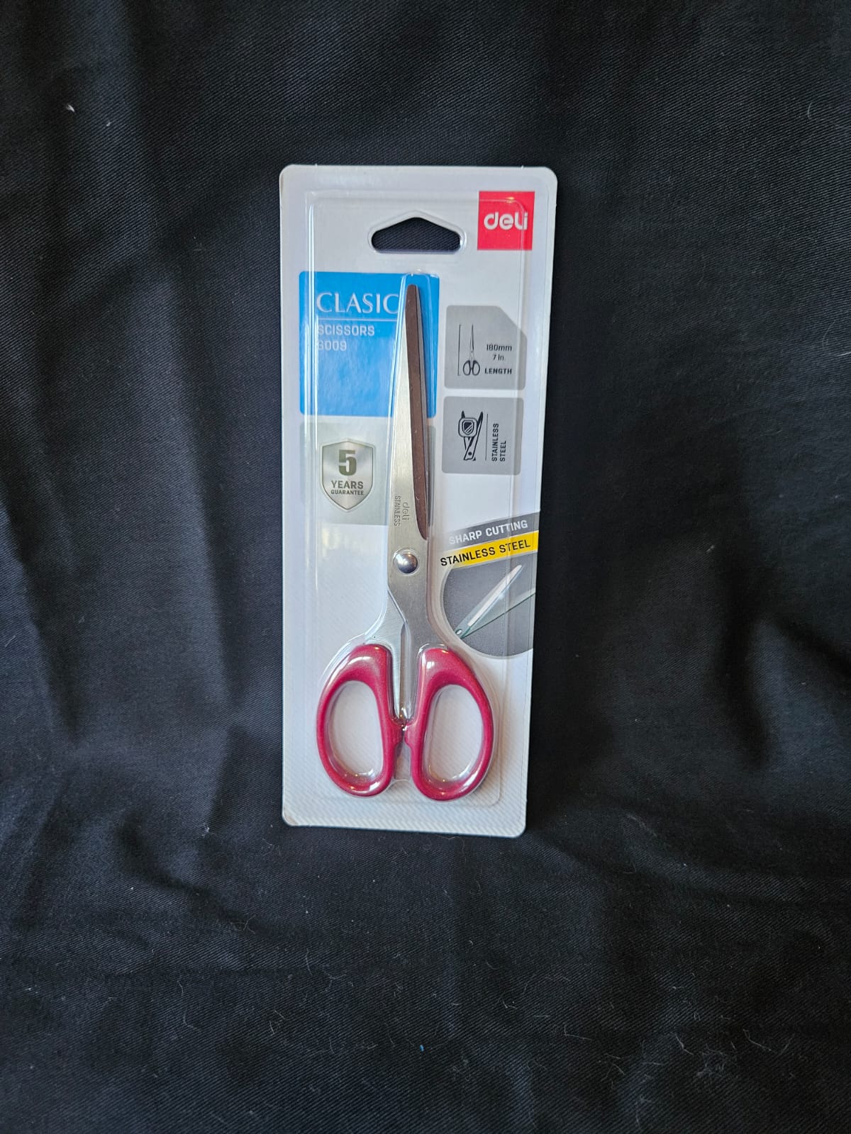 Fabric scissors